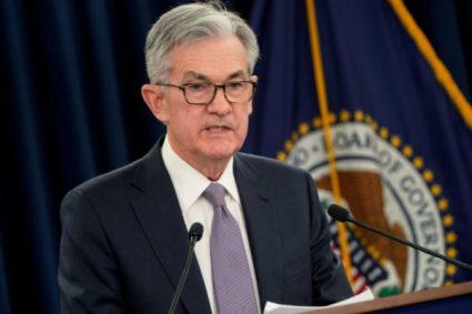 Wall Street cierra mixto tras el renovado pulso comercial entre EE.UU. y China y planes de la Fed