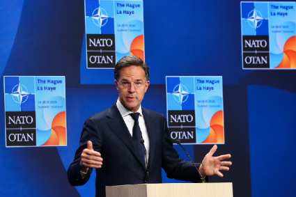 El secretario general de la OTAN dijo que se defenderá ‘cada centímetro de territorio’ de Polonia tras la incursión de drones rusos
