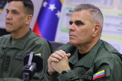 Padrino López desmiente presencia de helicóptero de EEUU cerca de Venezuela