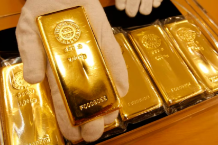 El oro supera los 4 mil dólares por onza y marca un nuevo récord histórico