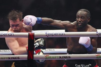 Terence Crawford derrotó al «Canelo» Álvarez