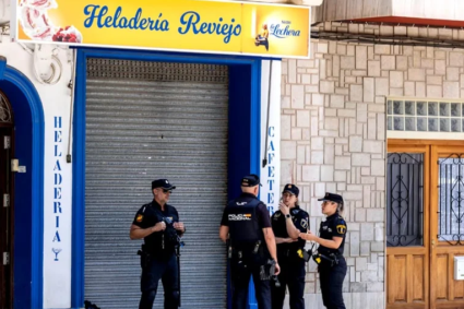 los manifestantes ocupan el recorrido y se suspende la etapa