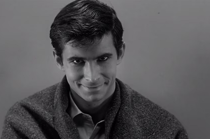 La trágica vida de Anthony Perkins, el icónico rostro de ‘Psicosis’ que fue forzado a ocultar su homosexualidad