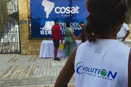 Por tercer año consecutivo tenistas venezolanas entrenadas por Elio Barrios conquistan el Circuito COSAT