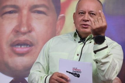 Diosdado Cabello confirma que le llegó ‘TunTun navideño’ a una persona por escribir ‘Bienvenidos barcos gringos’