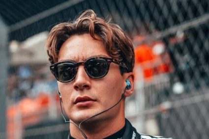 Russell ganó el GP de Singapur y McLaren obtuvo el título de constructores