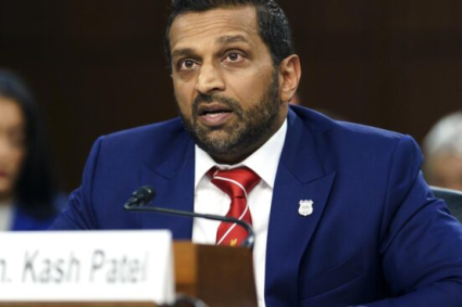 Director del FBI afirma que están bloqueando cada dólar, cuenta y facilitador de Nicolás Maduro