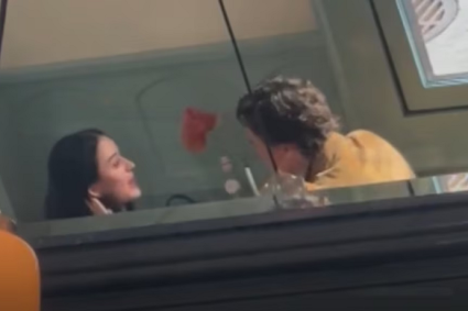 ¿Relación confirmada? Katy Perry y Justin Trudeau fueron vistos juntos a los besos en un yate