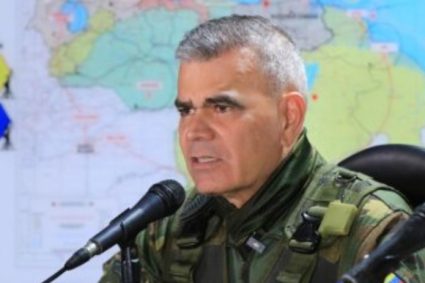 Padrino López advierte sobre posibles acciones de EEUU: ‘Tenemos que prepararnos’