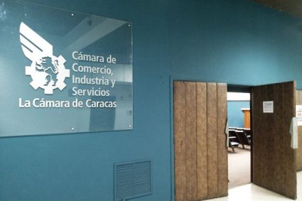 Costos operativos de un negocio en la economía formal son muy altos