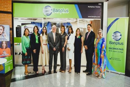 Banplus inauguró agencia en el Centro Comercial Multiplaza Paraíso