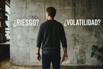 Carlos Alessandro Cestari Infantini | ¡Entérate! El dilema del inversor: Por qué confundir riesgo con volatilidad es un error costoso