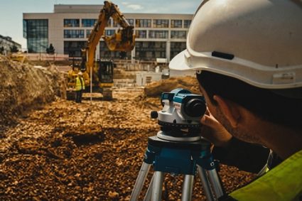 Precisión milimétrica: ¡La topografía es el corazón de las obras modernas!