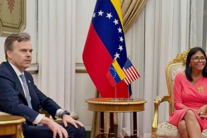 Presidenta Rodríguez recibió al nuevo Encargado de Negocios de Estados Unidos en Miraflores