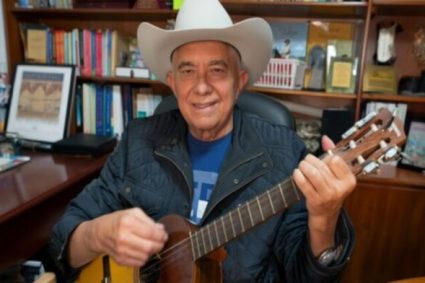 ¡Arpa, arpa y más arrrrrpaaa! Reynaldo Armas reapareció por redes sociales y mando mensajes a sus fans