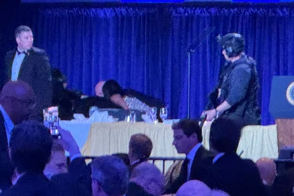 Servicio Secreto evacuó a Trump tras incidente de seguridad en cena de corresponsales en Casa Blanca