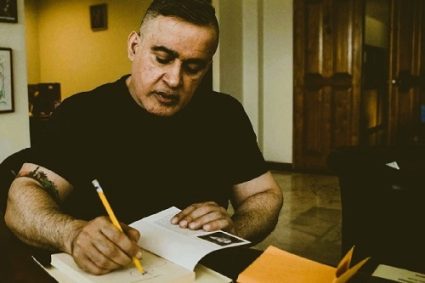 Tarek William Saab en la poesía venezolana contemporánea