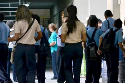 La compleja situación de los estudiantes y la asistencia a clases, según estudio de la UCAB