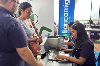 Río Supermarket y Bancamiga entregarán más de 2.000 tarjetas de crédito en Caracas