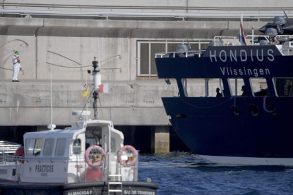 El MV Hondius abandona el puerto de Granadilla y termina «con éxito» el dispositivo