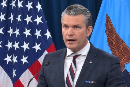 Pete Hegseth asegura que incidentes navales no romperán la tregua con Irán