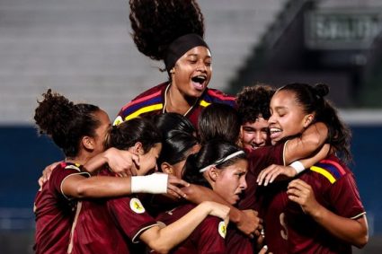 La Vinotinto Femenina Sub-17 golea y se mete en las semifinales