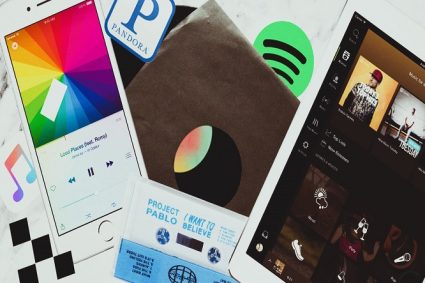 Carlos Julio Heydra Castillo | El auge de los sellos discográficos digitales: ¡Transformando la industria musical actual!