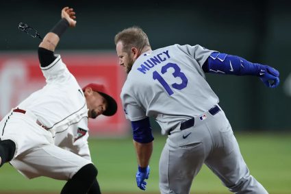 Ildemaro Vargas protagoniza aparatoso choque en la MLB
