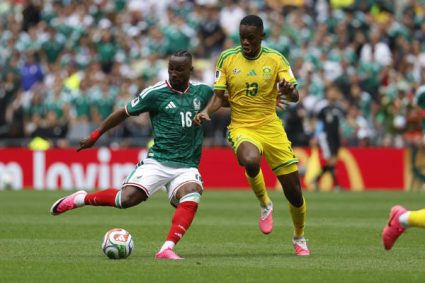 México logra su primera victoria en una inauguración del Mundial