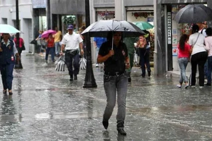 Onda tropical número 20 genera lluvias de intensidad variable en el país
