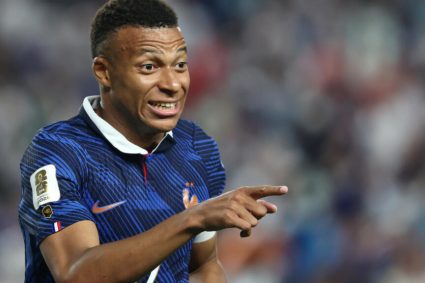 Mbappé pone la mira en el récord goleador de Messi