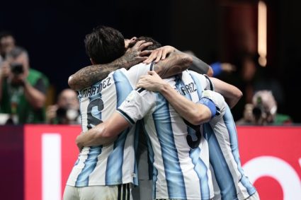 Argentina logra una remontada agónica ante Egipto