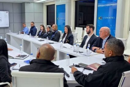 Conatel y Starlink discutieron formalización y regularización del internet satelital en Venezuela