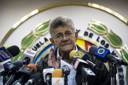 Aparece Ramos Allup exigiendo incluir a María Corina Machado en negociación opositora con el chavismo