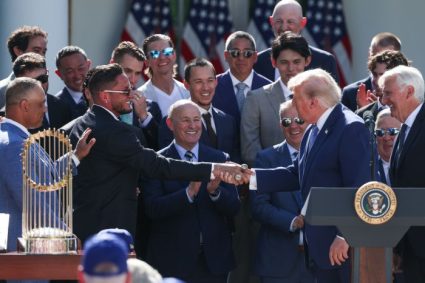 Trump elogió a Miguel Rojas en recepción de los Dodgers en la Casa Blanca