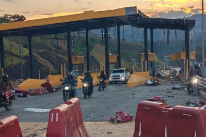 Atentado con drones explosivos en Colombia deja un policía muerto